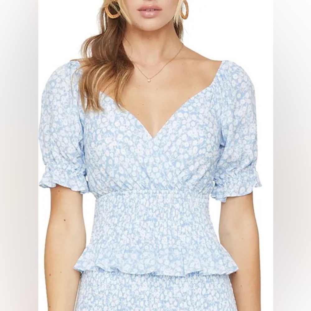 Lost + wander Seaside Breeze Floral Print Smocked Top